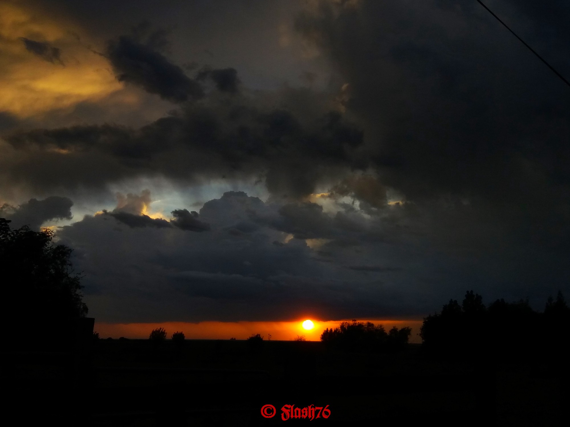 Coucher de soleil orageux,  le 26/05/2018 à Pennedepie (14)