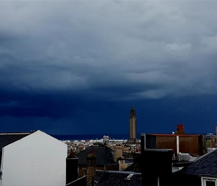 Orage de l'autre côté de la Seine le 25/04/2019