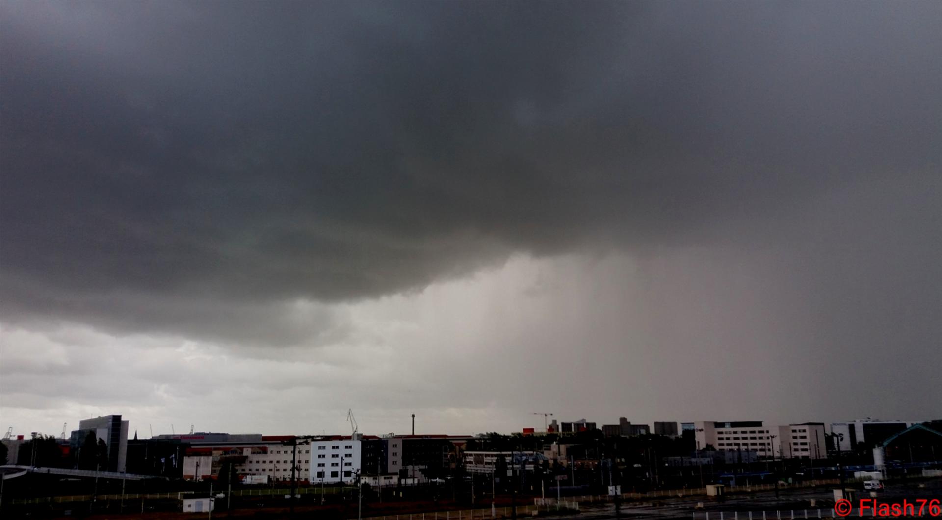 14h - arrivée de l'orage