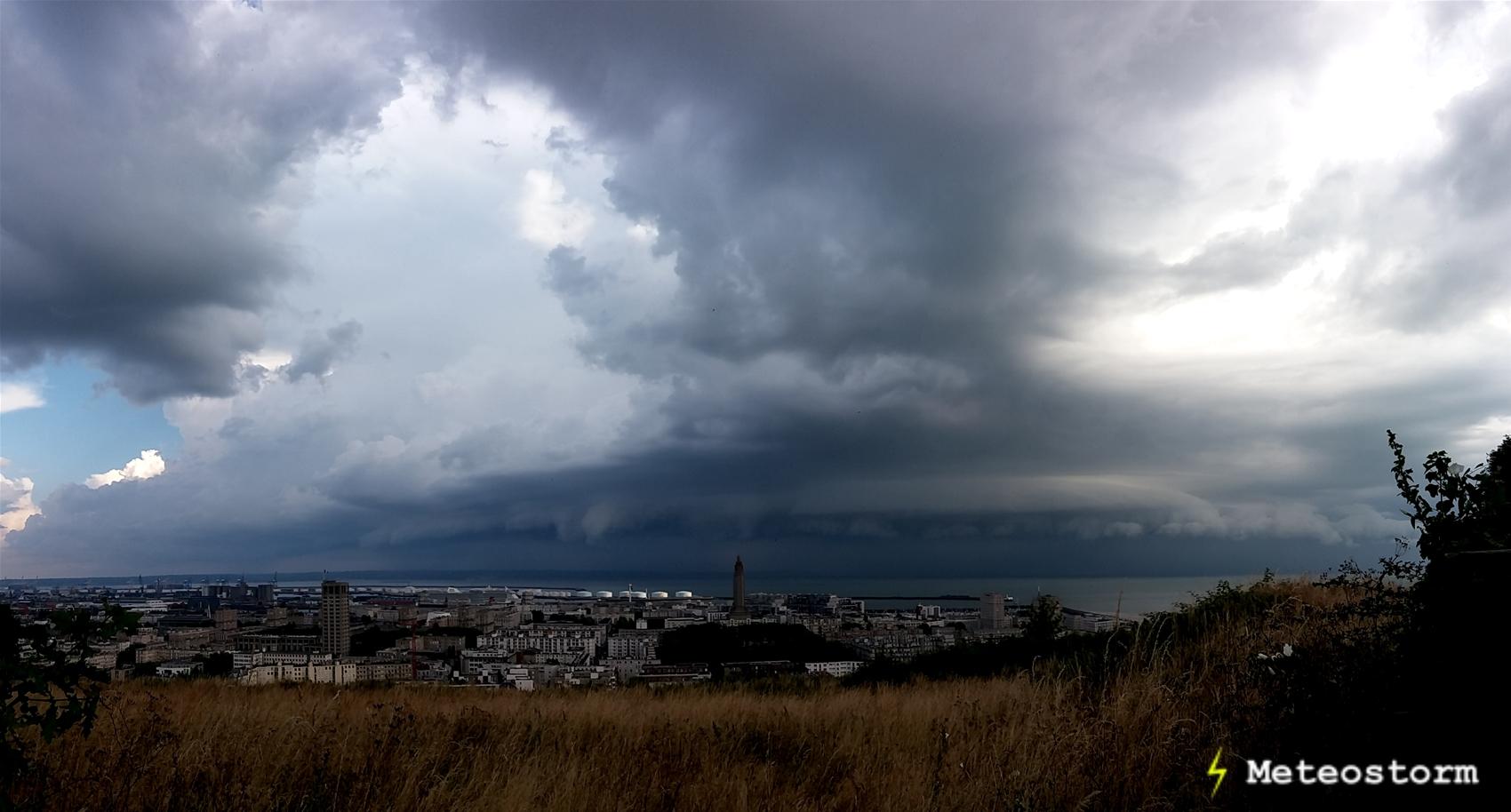 Arcus et orage