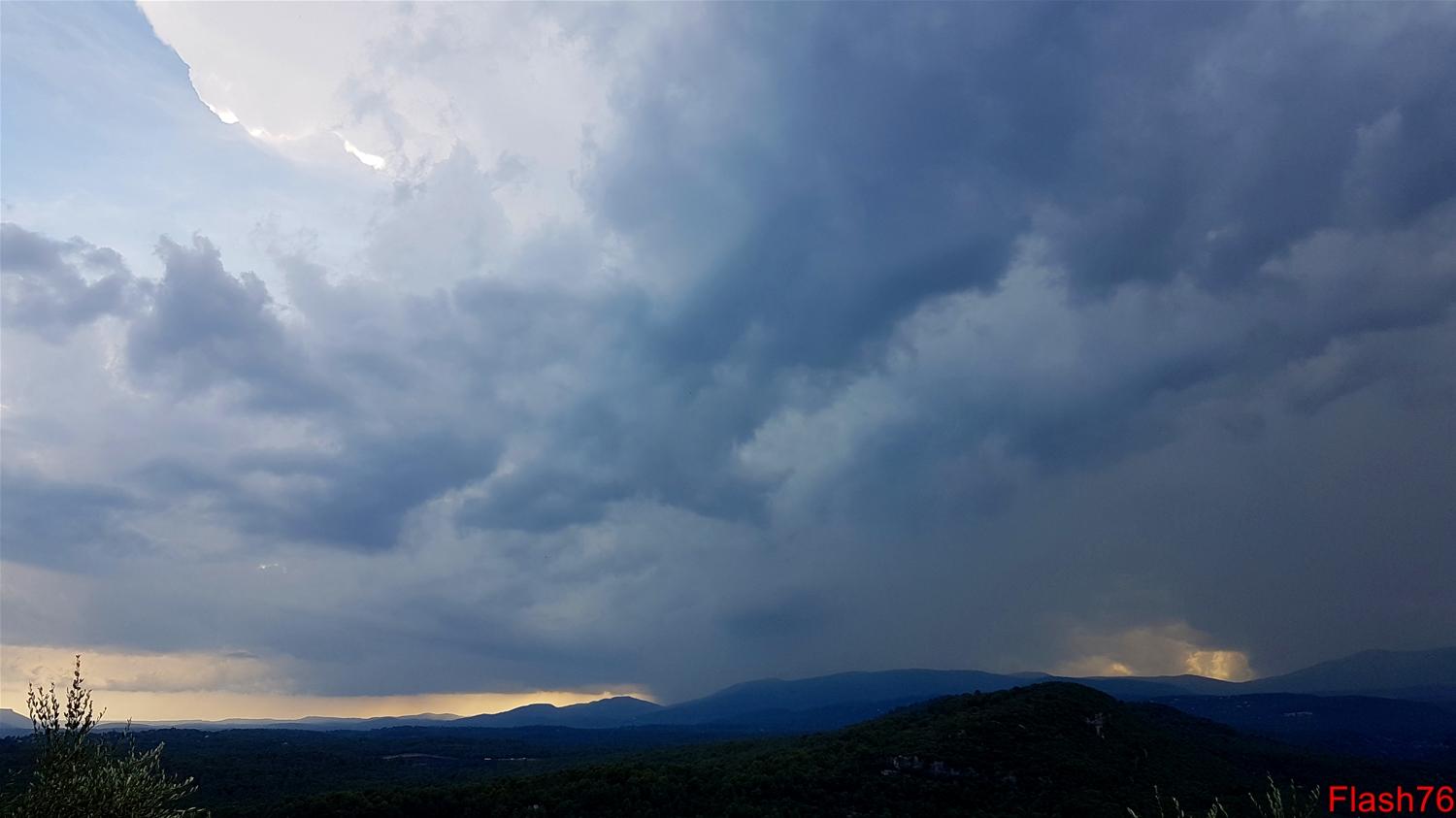 Orages violents en approche